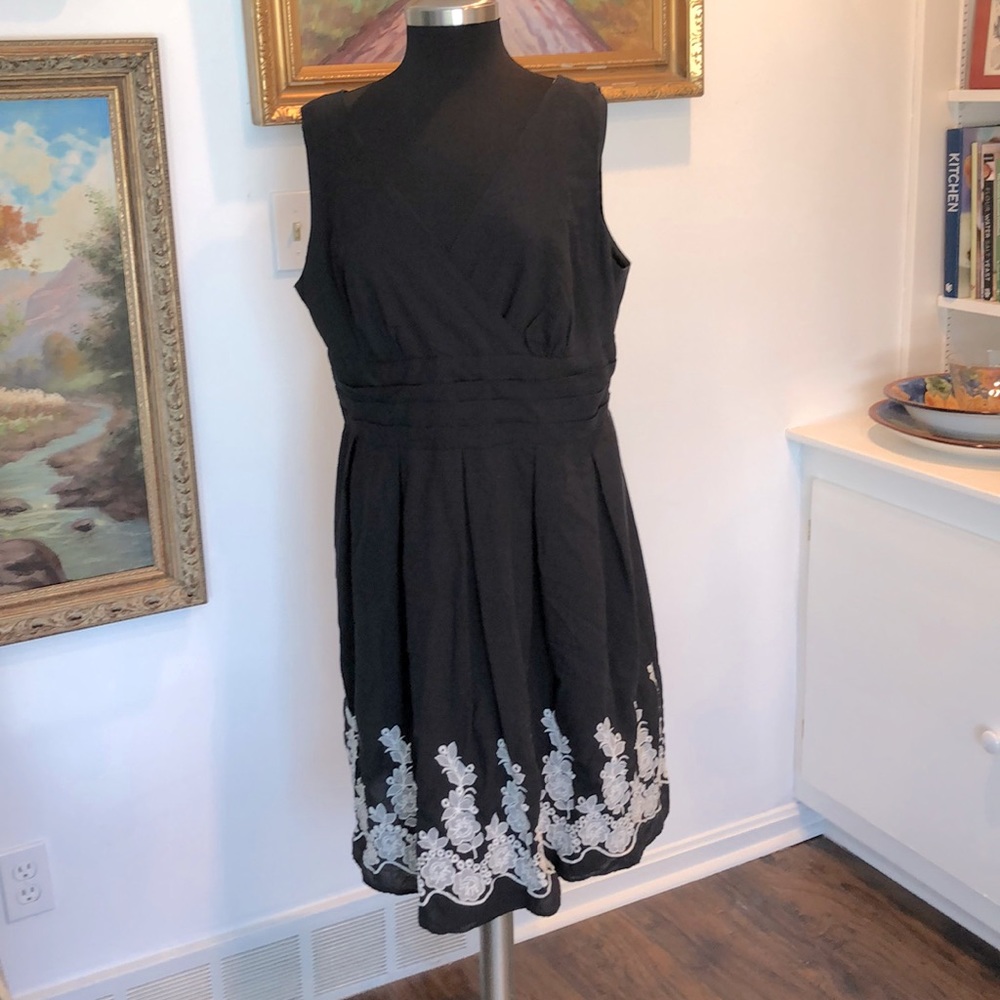Dress Barn Summer Cotton Party Dress B/W 16W